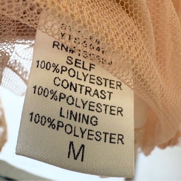 Peach Couture Women's Beige Sheer Floral Embroidered Blouse Size M Cropped - Picture 10 of 11